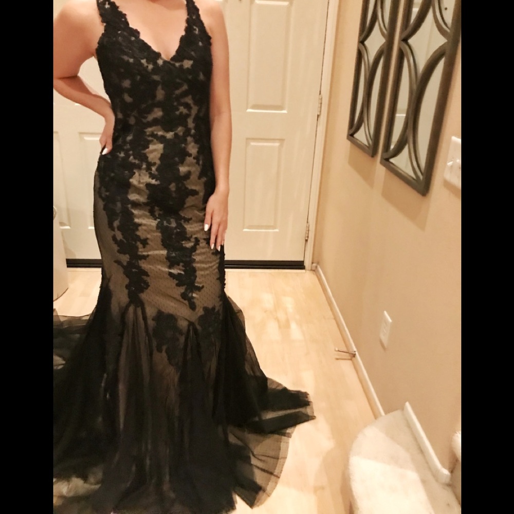 Prom Dress - Picture 2 of 6